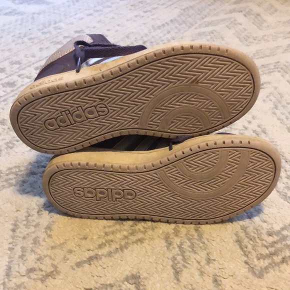 Kids Adidas high top sneaker. - Picture 3 of 3